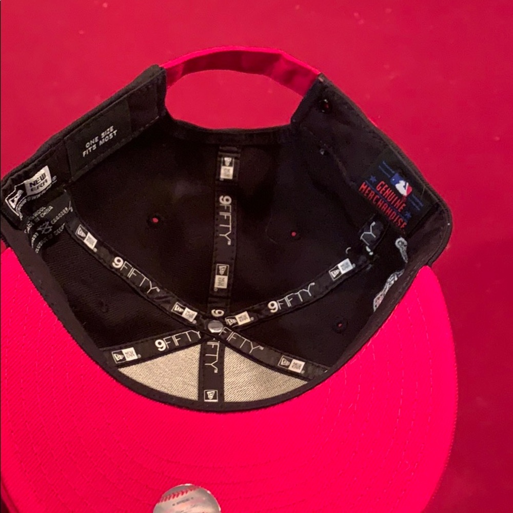 Cincinnati Reds hat - Picture 3 of 3